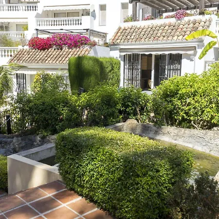 Апартаменти Housing White Pearl By Sharingco