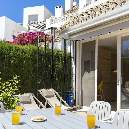 Housing White Pearl By Sharingco Apartment