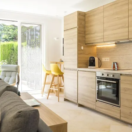 Apartment Housing White Pearl By Sharingco