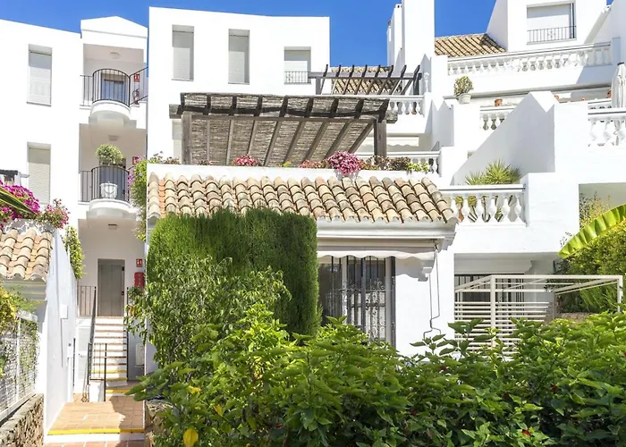 Housing White Pearl By Sharingco *