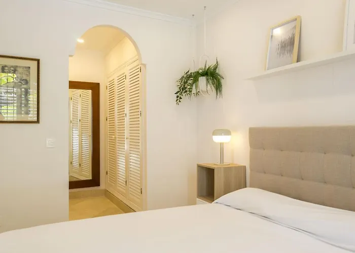 Housing White Pearl By Sharingco * Marbella