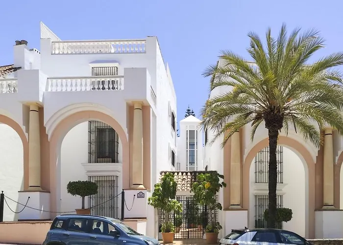 Housing White Pearl By Sharingco